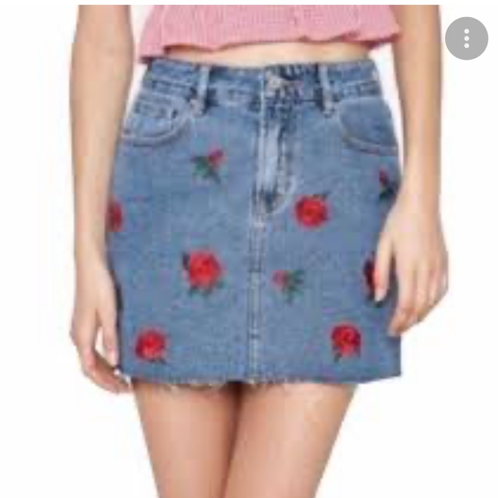 Redial Premium Denim Collection Button Down Skirt Red Roses Small